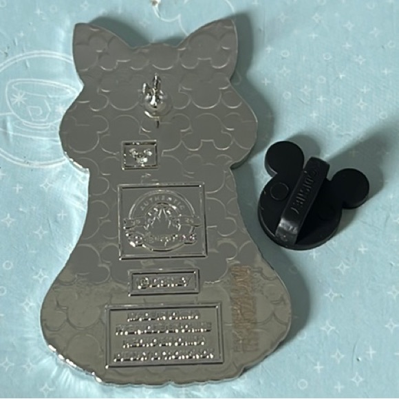 Disney Parks Aristocats Marie White  Cat Pin from Pet Outfits Series - Picture 3 of 3
